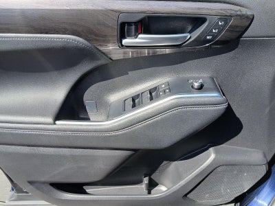 2025 Toyota Highlander Platinum