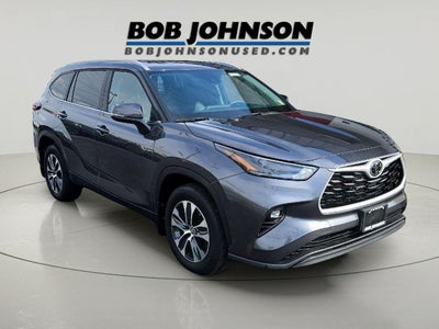 2025 Toyota Highlander XLE