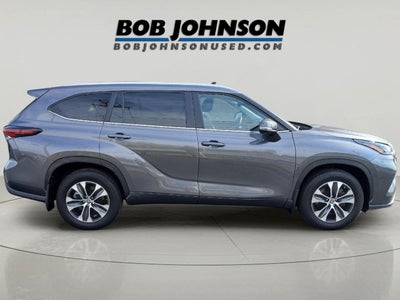 2025 Toyota Highlander XLE
