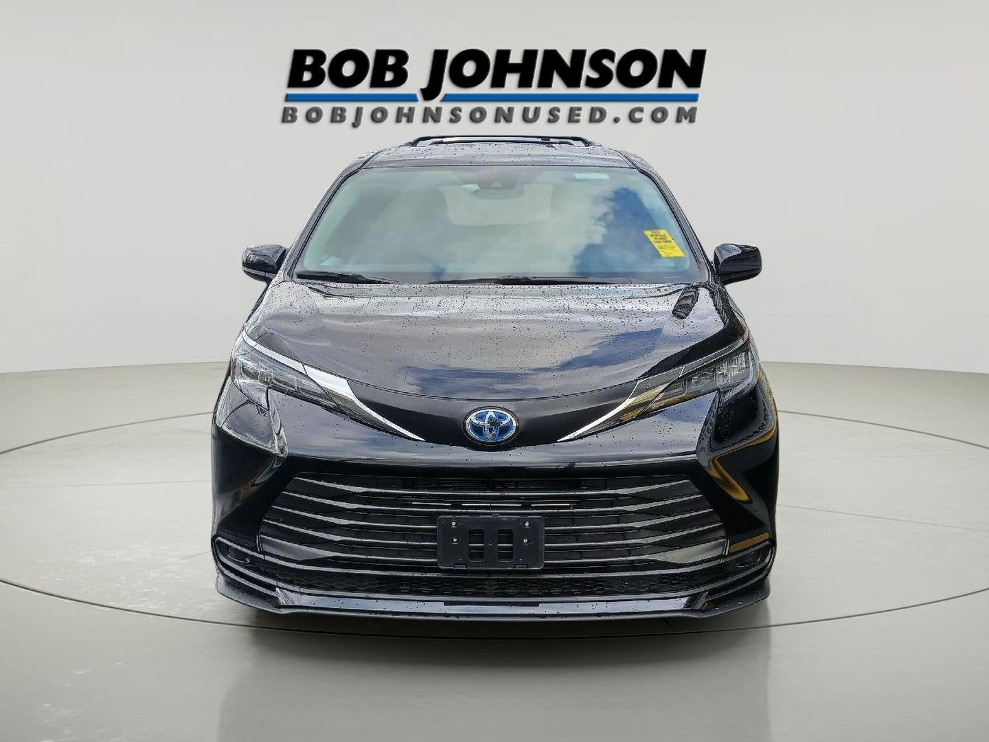 2025 Toyota Sienna LE 8-Passenger