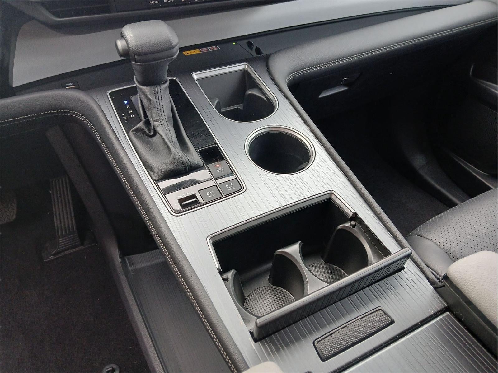 2025 Toyota Sienna LE 8-Passenger