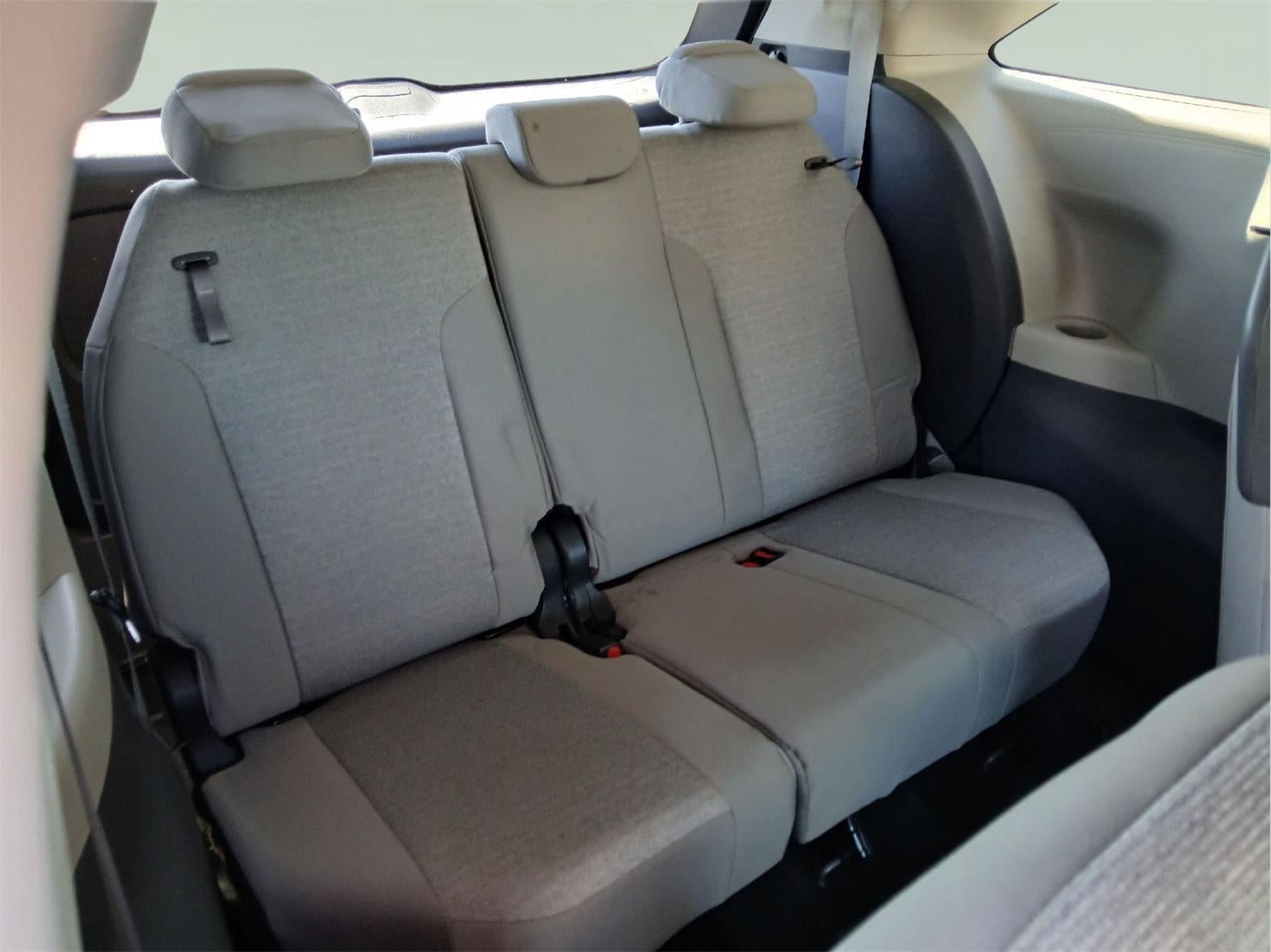 2024 Toyota Sienna LE 8-Passenger