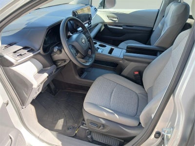 2024 Toyota Sienna LE 8-Passenger