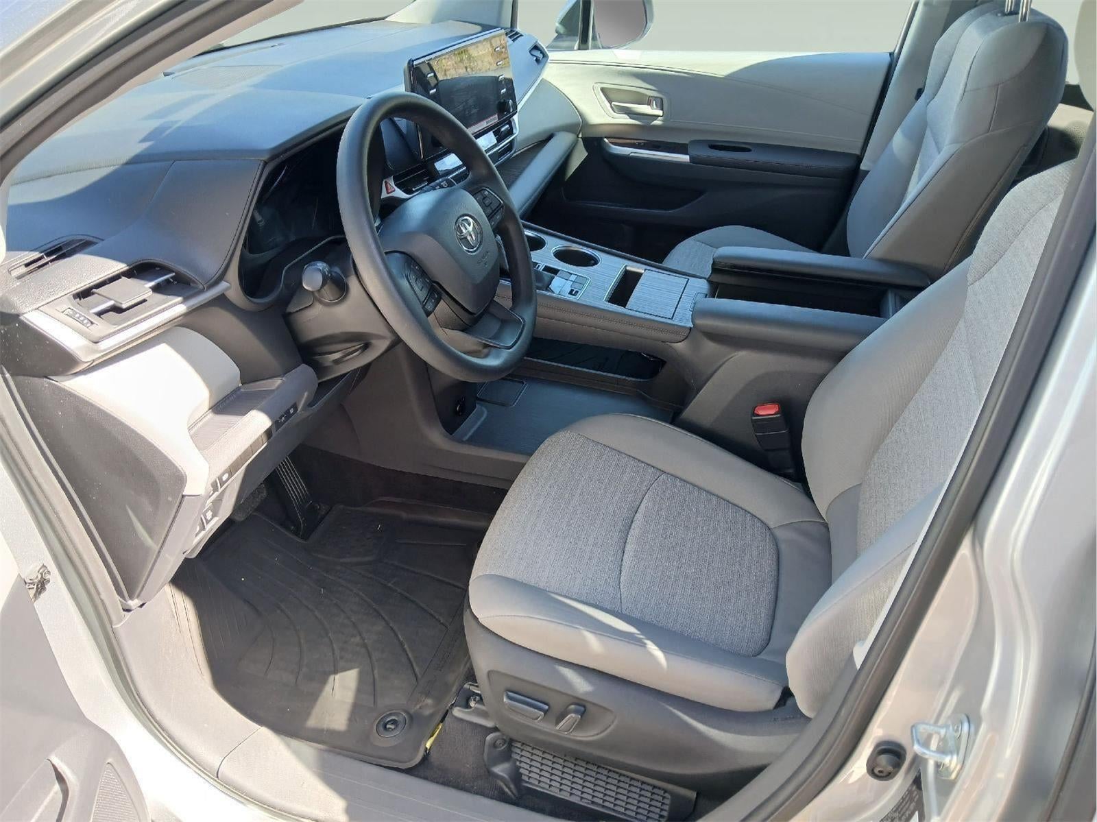 2024 Toyota Sienna LE 8-Passenger