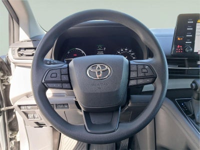 2024 Toyota Sienna LE 8-Passenger