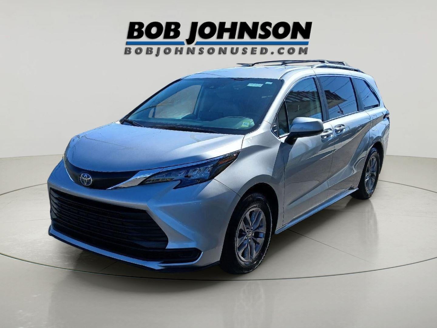 2024 Toyota Sienna LE 8-Passenger