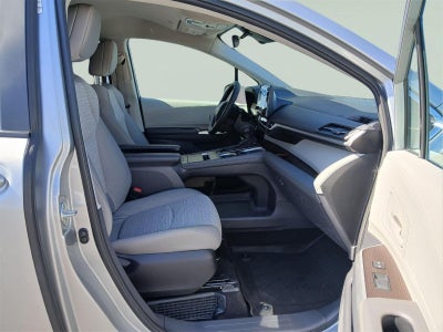 2024 Toyota Sienna LE 8-Passenger