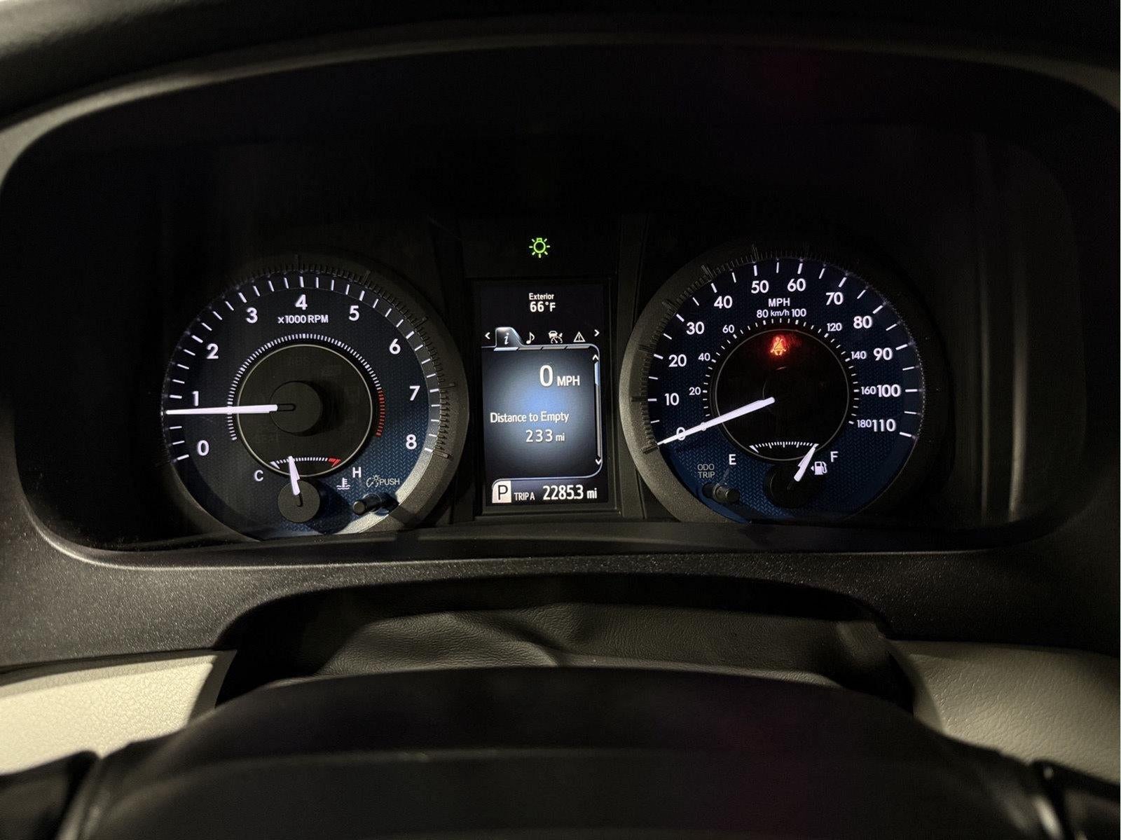 2020 Toyota Sienna LE Mobility 7-Passenger