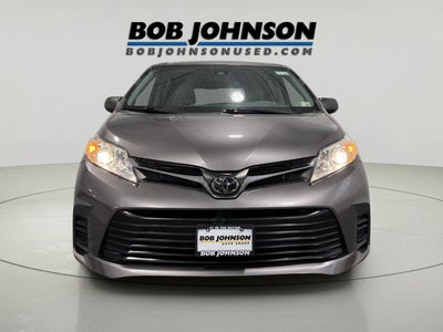 2020 Toyota Sienna LE Mobility 7-Passenger