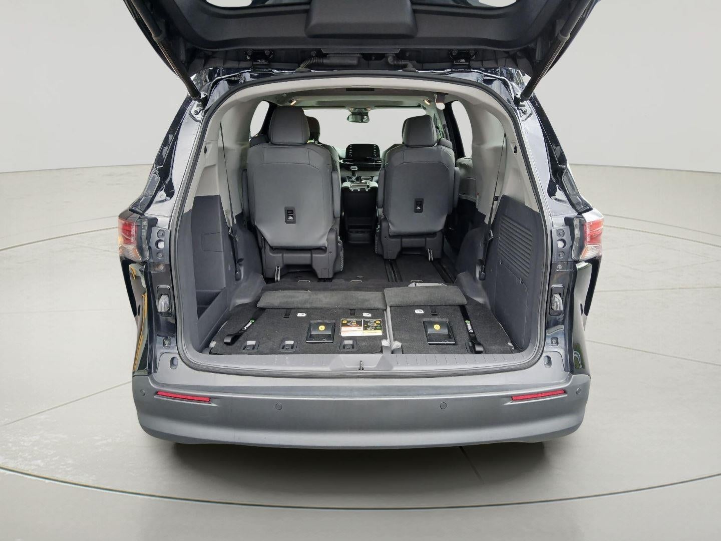 2021 Toyota Sienna XLE 7-Passenger