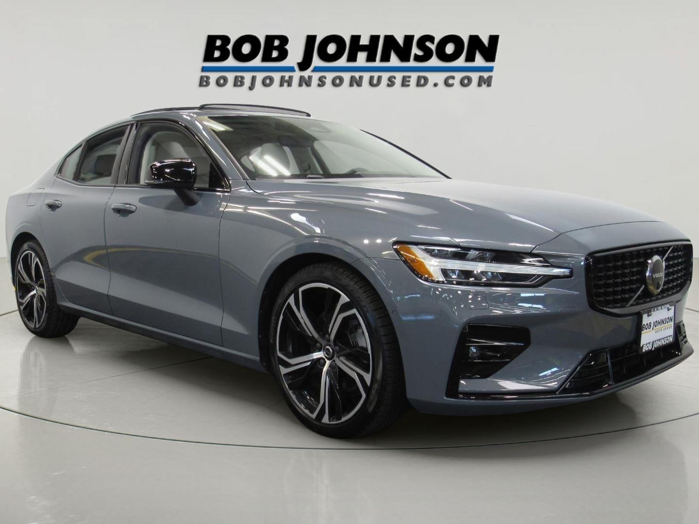 2023 Volvo S60 B5 PLUS DARK THEME S60 B5 Plus Dark Theme
