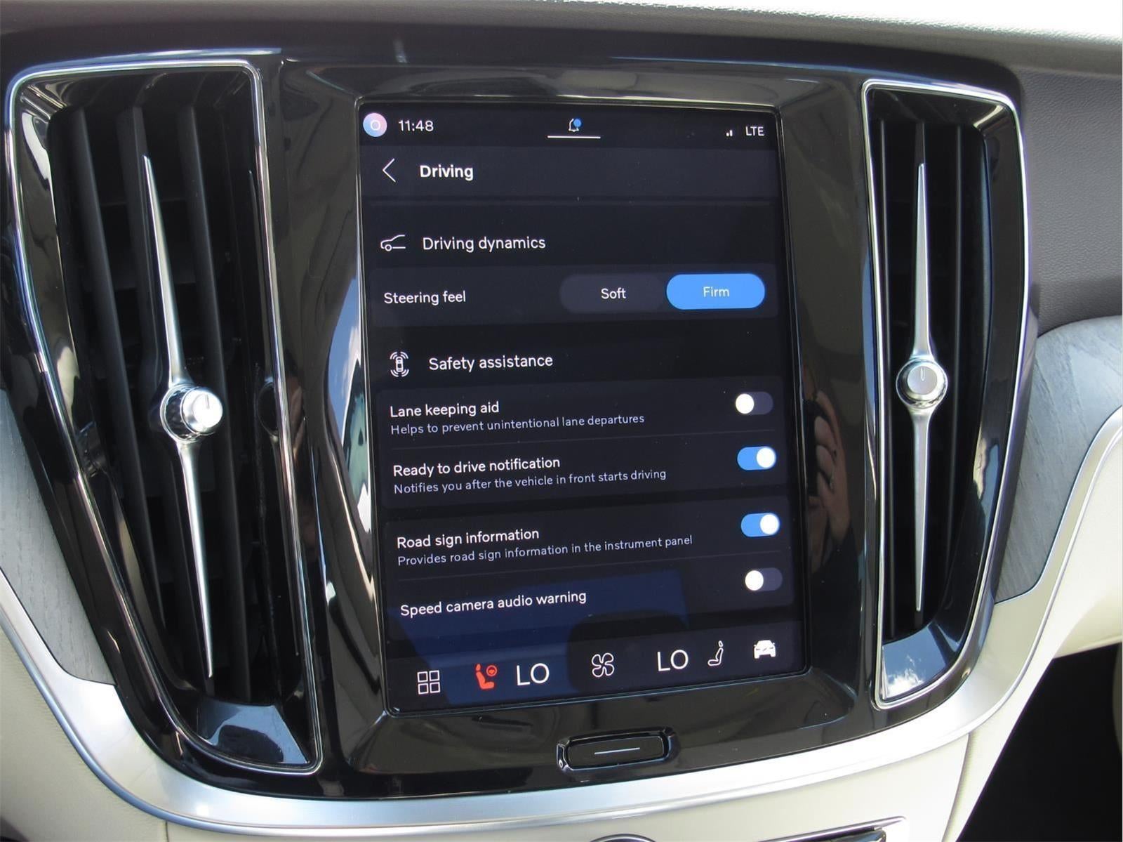 2023 Volvo S60 B5 PLUS DARK THEME S60 B5 Plus Dark Theme