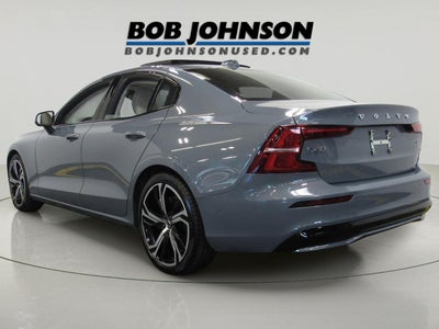 2023 Volvo S60 B5 PLUS DARK THEME S60 B5 Plus Dark Theme