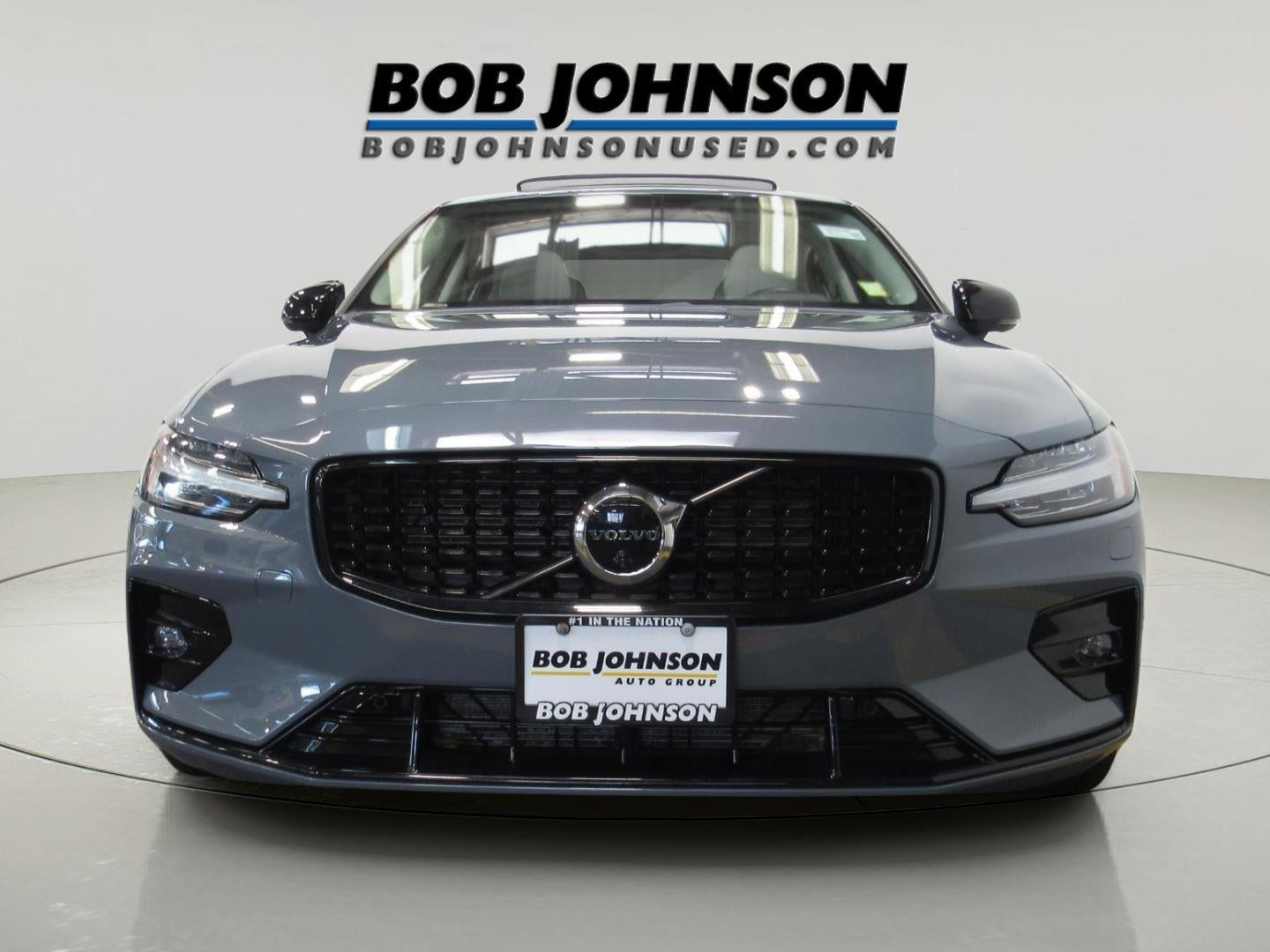 2023 Volvo S60 B5 PLUS DARK THEME S60 B5 Plus Dark Theme