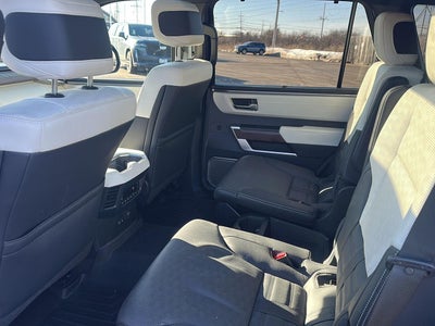 2024 Toyota Sequoia SR5