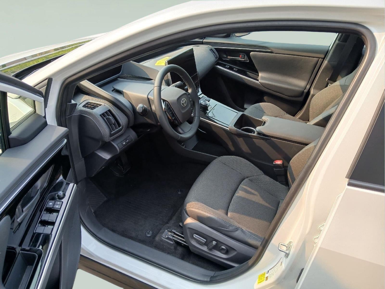 2024 Toyota Bz4X XLE