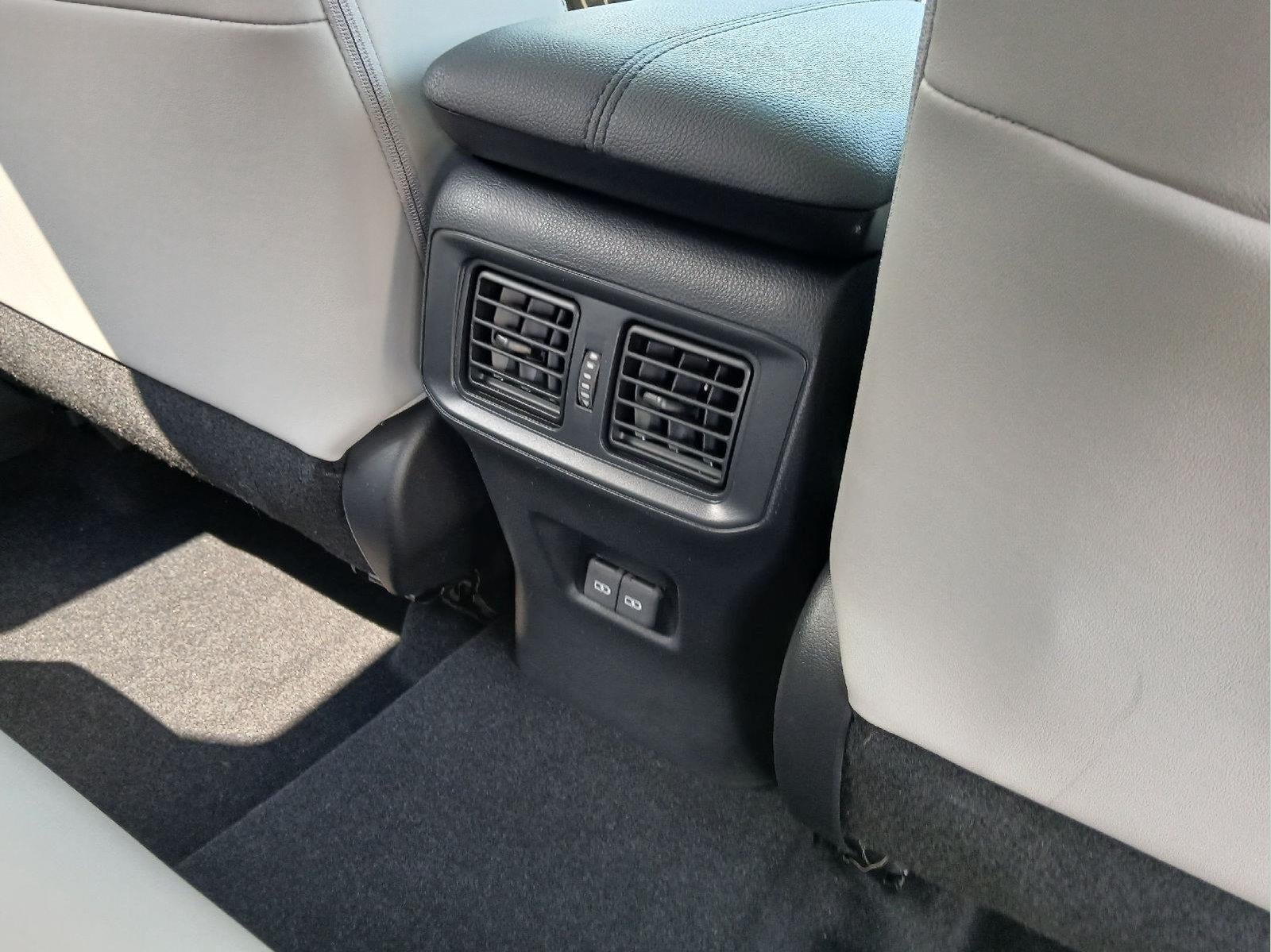 2025 Toyota Rav4 Hybrid XLE Premium