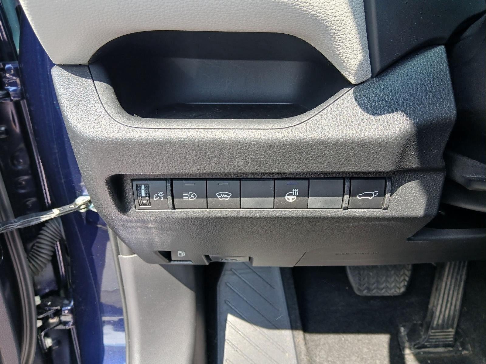 2025 Toyota Rav4 Hybrid XLE Premium