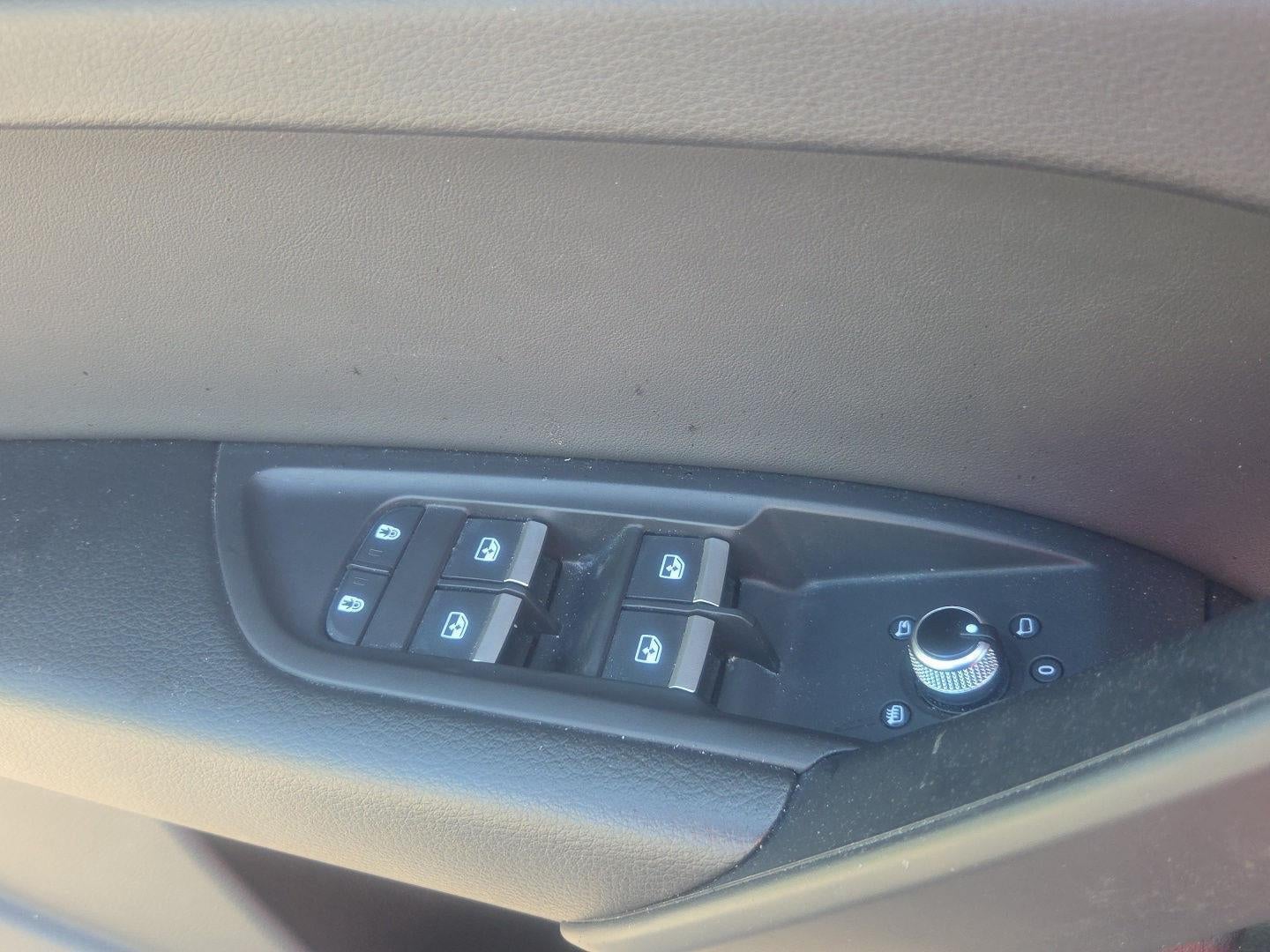 2025 Audi Q5 S line Premium