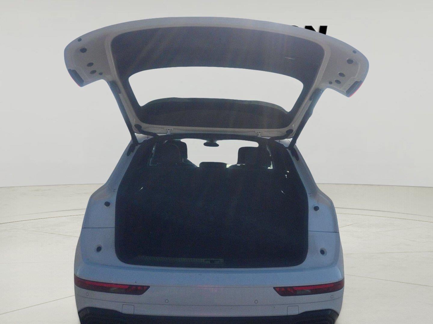 2025 Audi Q5 S line Premium