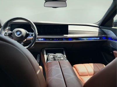 2025 BMW i7 xDrive60