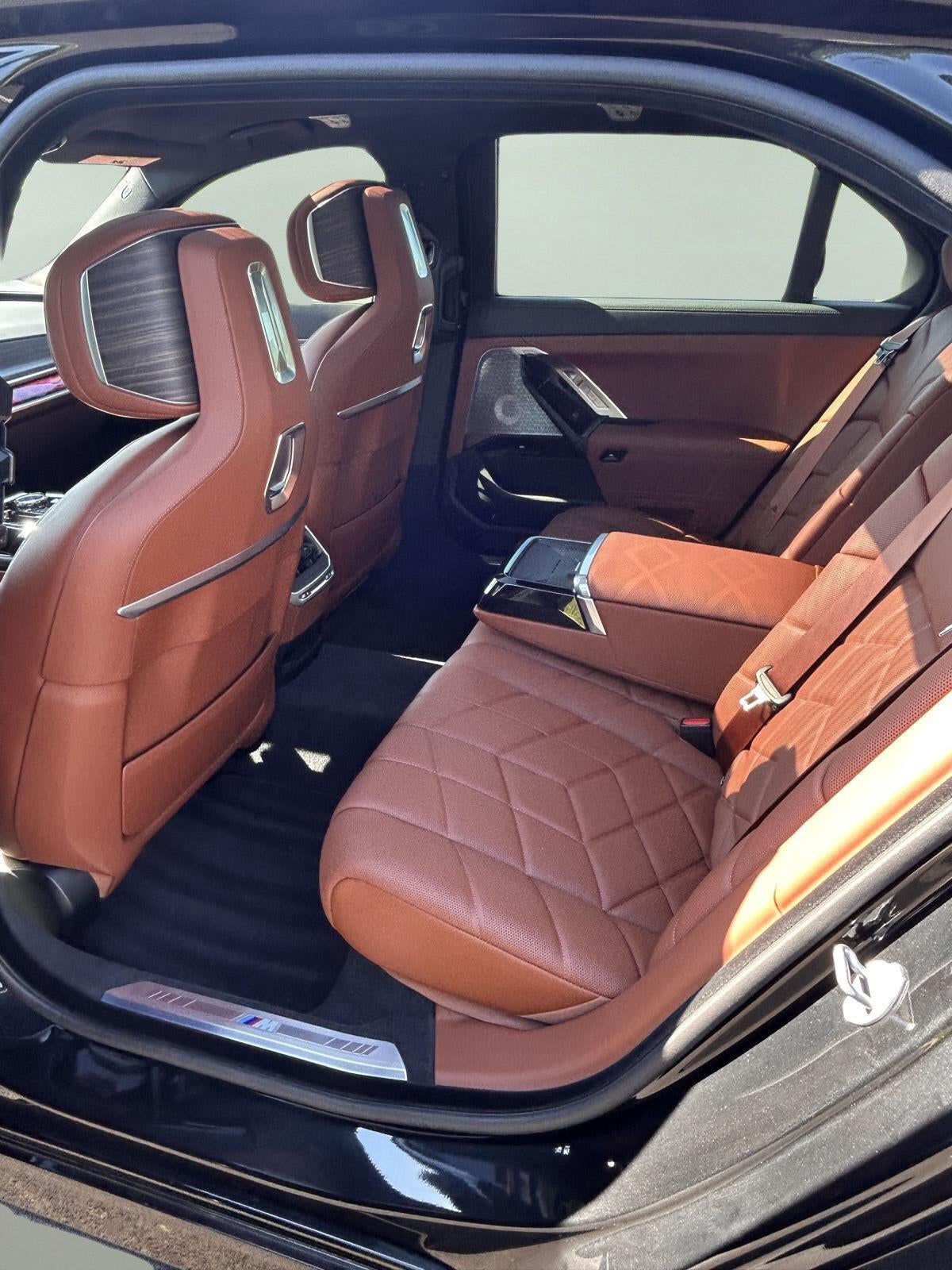 2025 BMW i7 xDrive60
