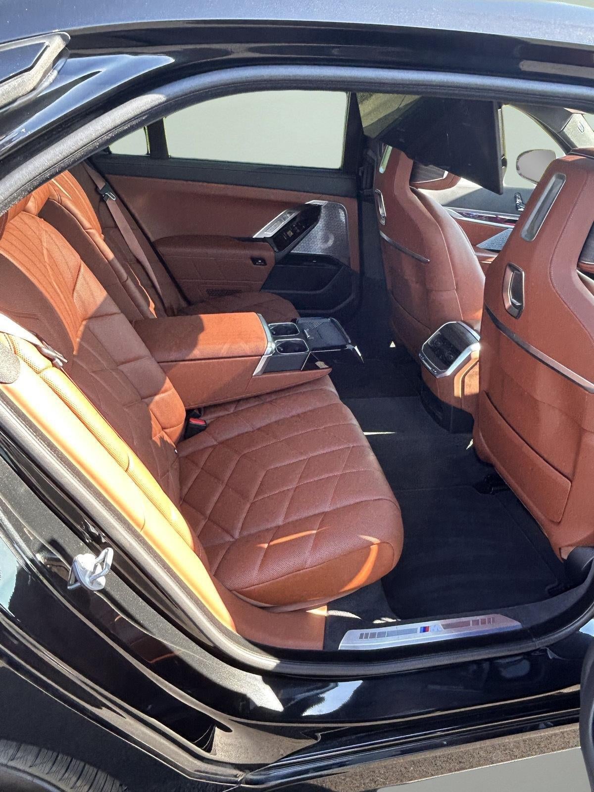 2025 BMW i7 xDrive60