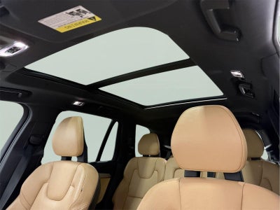2018 Volvo XC90 Momentum