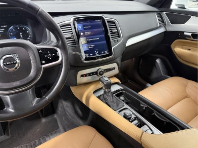 2018 Volvo XC90 Momentum