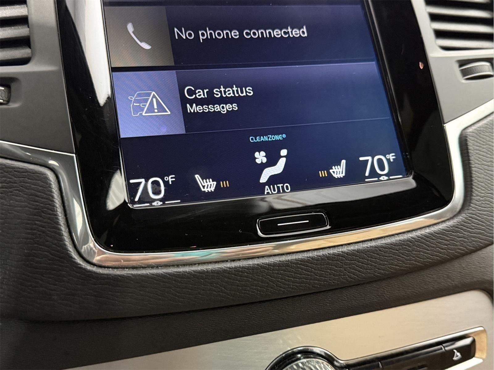 2018 Volvo XC90 Momentum