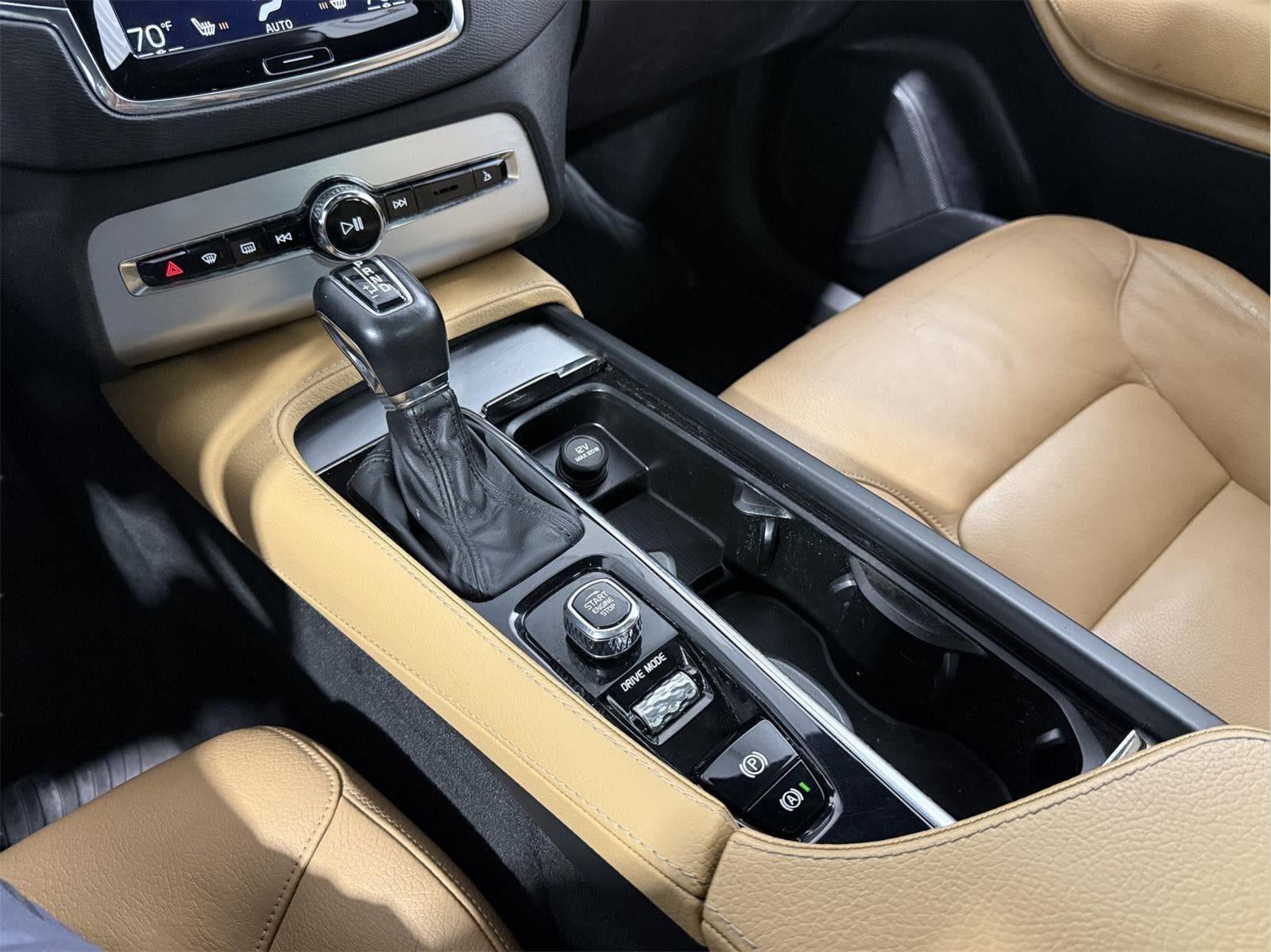 2018 Volvo XC90 Momentum