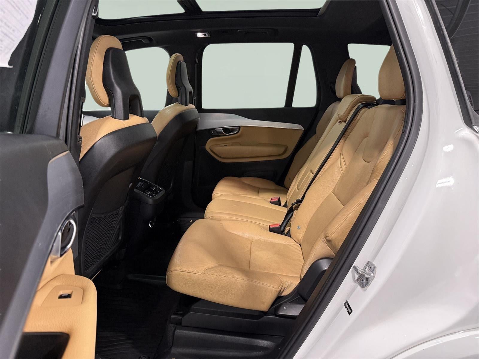 2018 Volvo XC90 Momentum