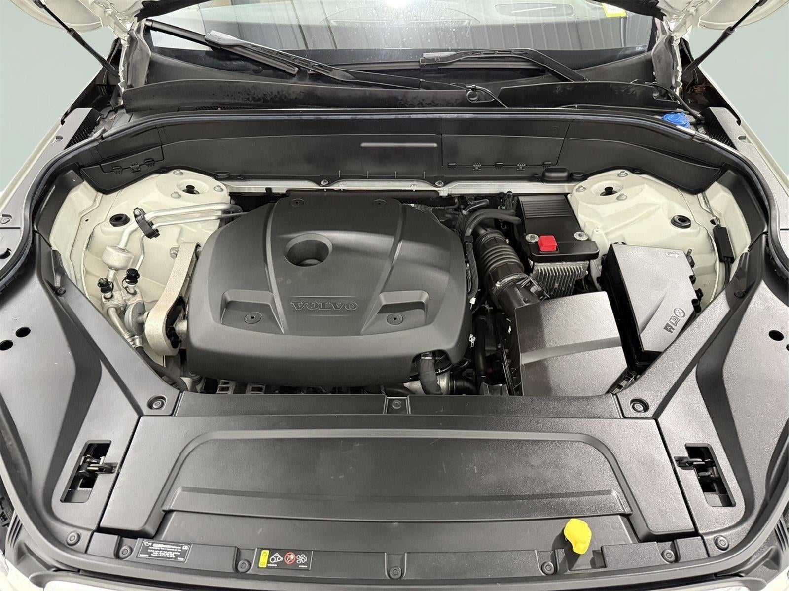 2018 Volvo XC90 Momentum