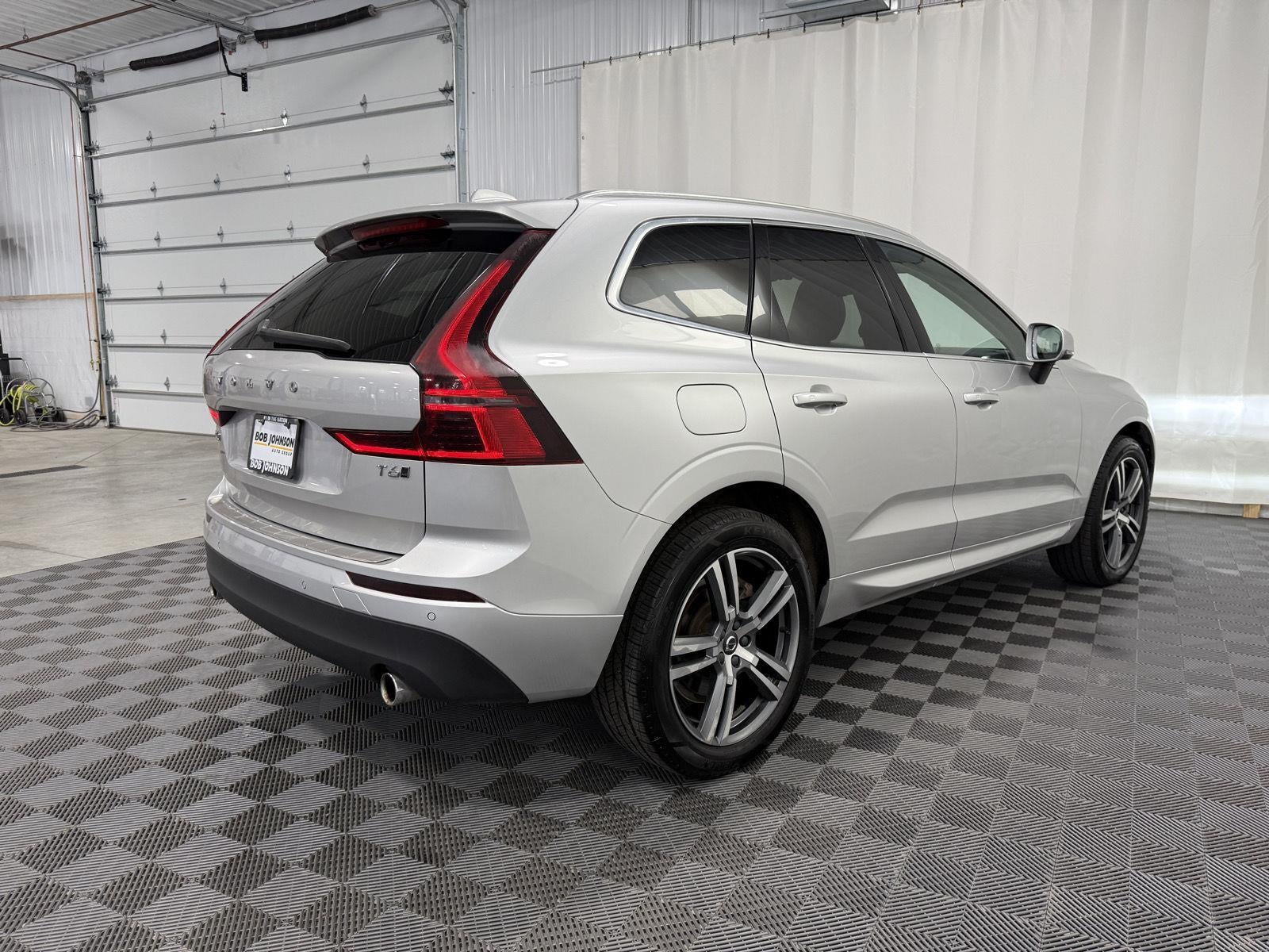 2021 Volvo XC60 Momentum