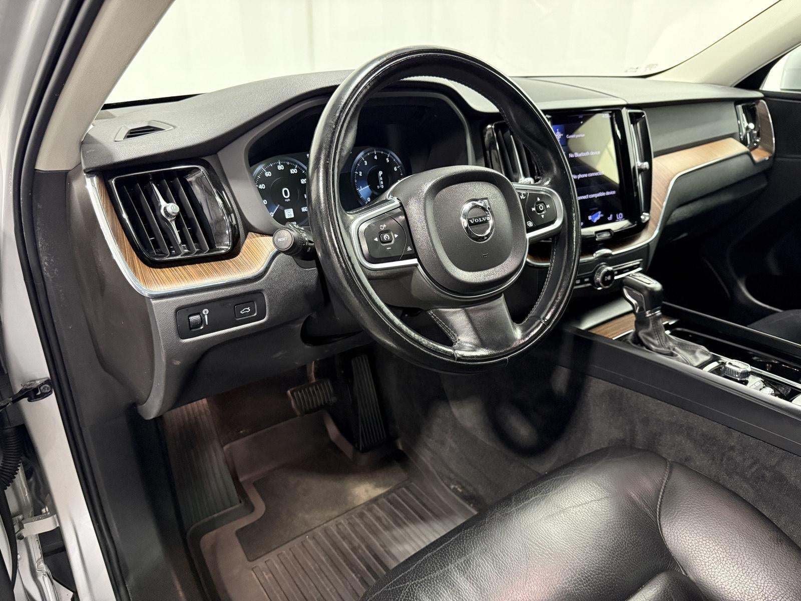 2021 Volvo XC60 Momentum