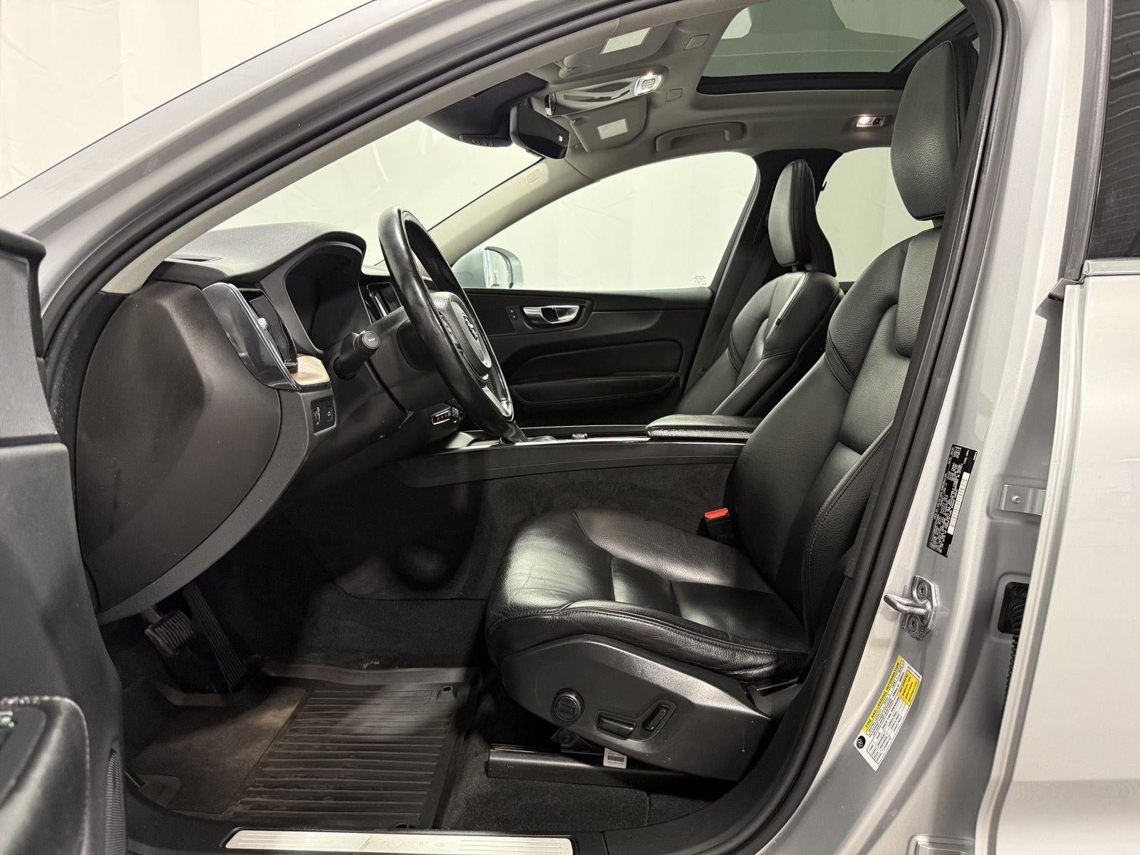 2021 Volvo XC60 Momentum