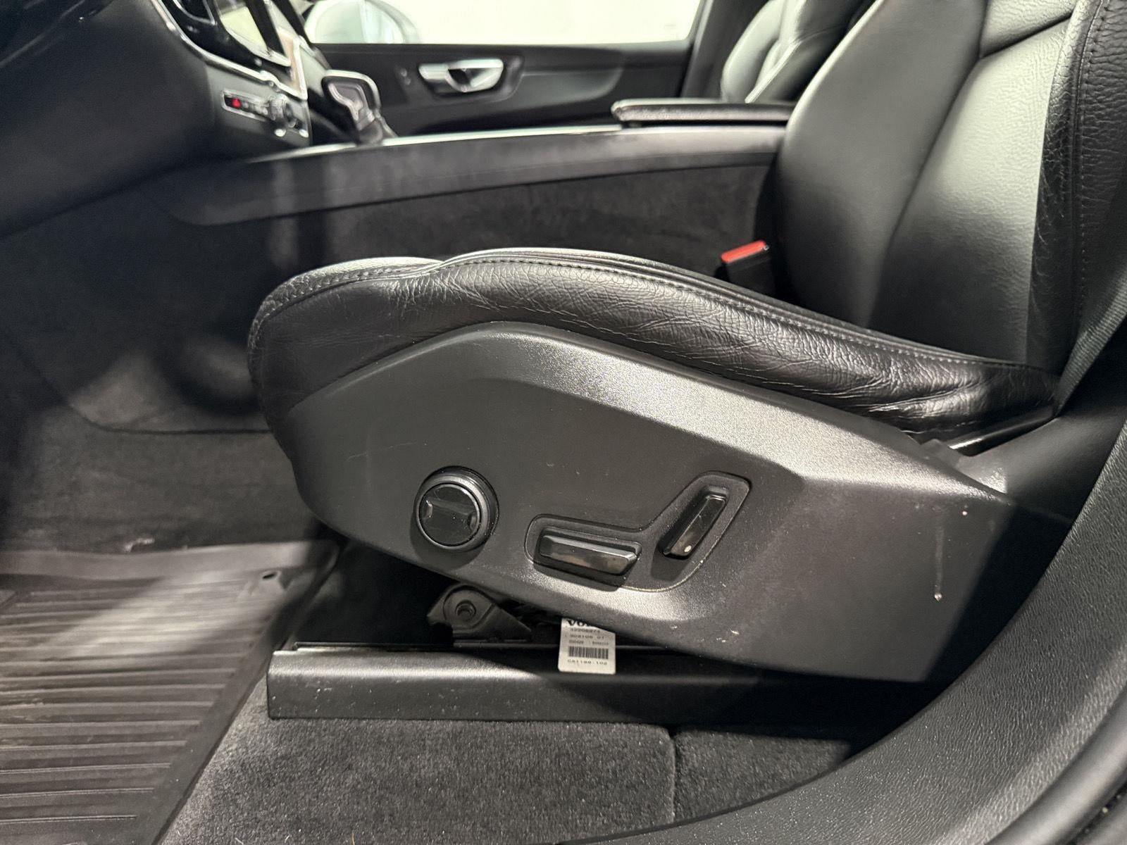 2021 Volvo XC60 Momentum