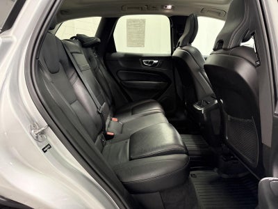 2021 Volvo XC60 Momentum