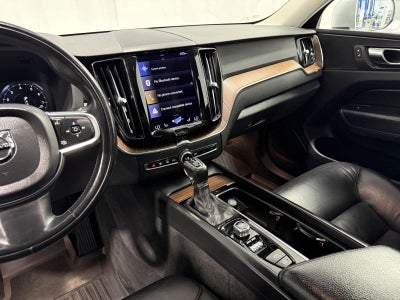 2021 Volvo XC60 Momentum