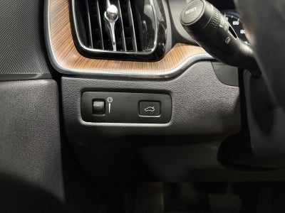 2021 Volvo XC60 Momentum