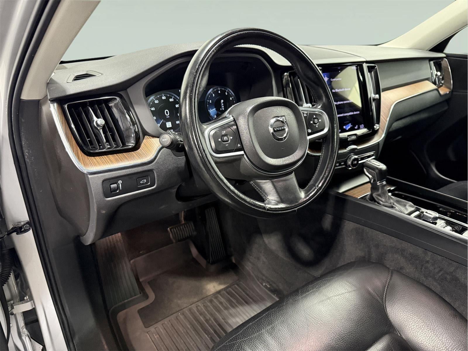 2021 Volvo XC60 Momentum