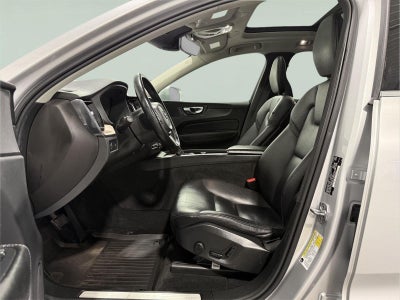 2021 Volvo XC60 Momentum