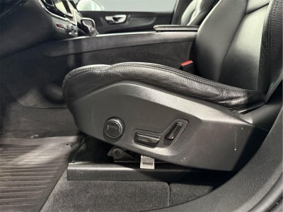 2021 Volvo XC60 Momentum