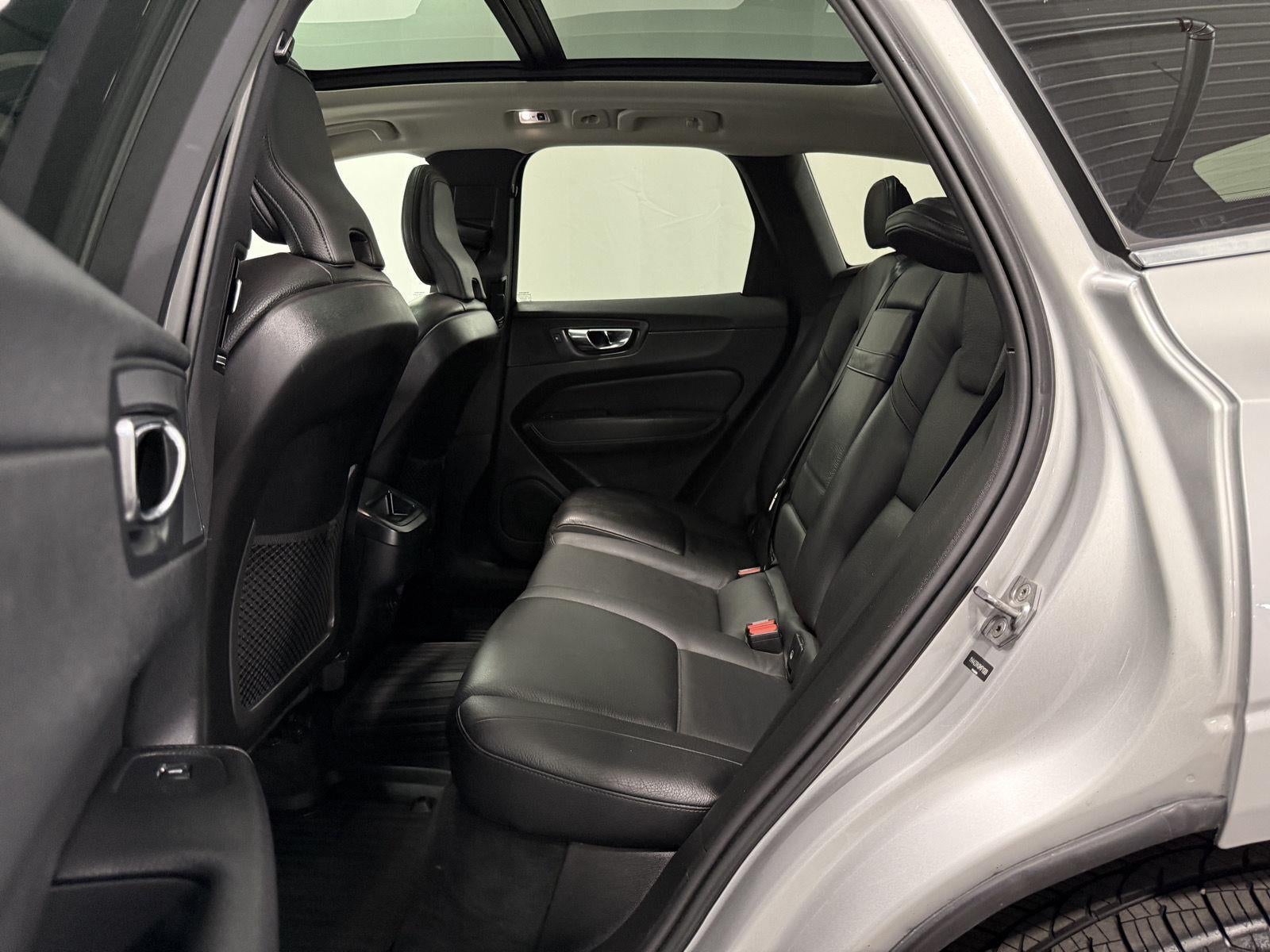 2021 Volvo XC60 Momentum