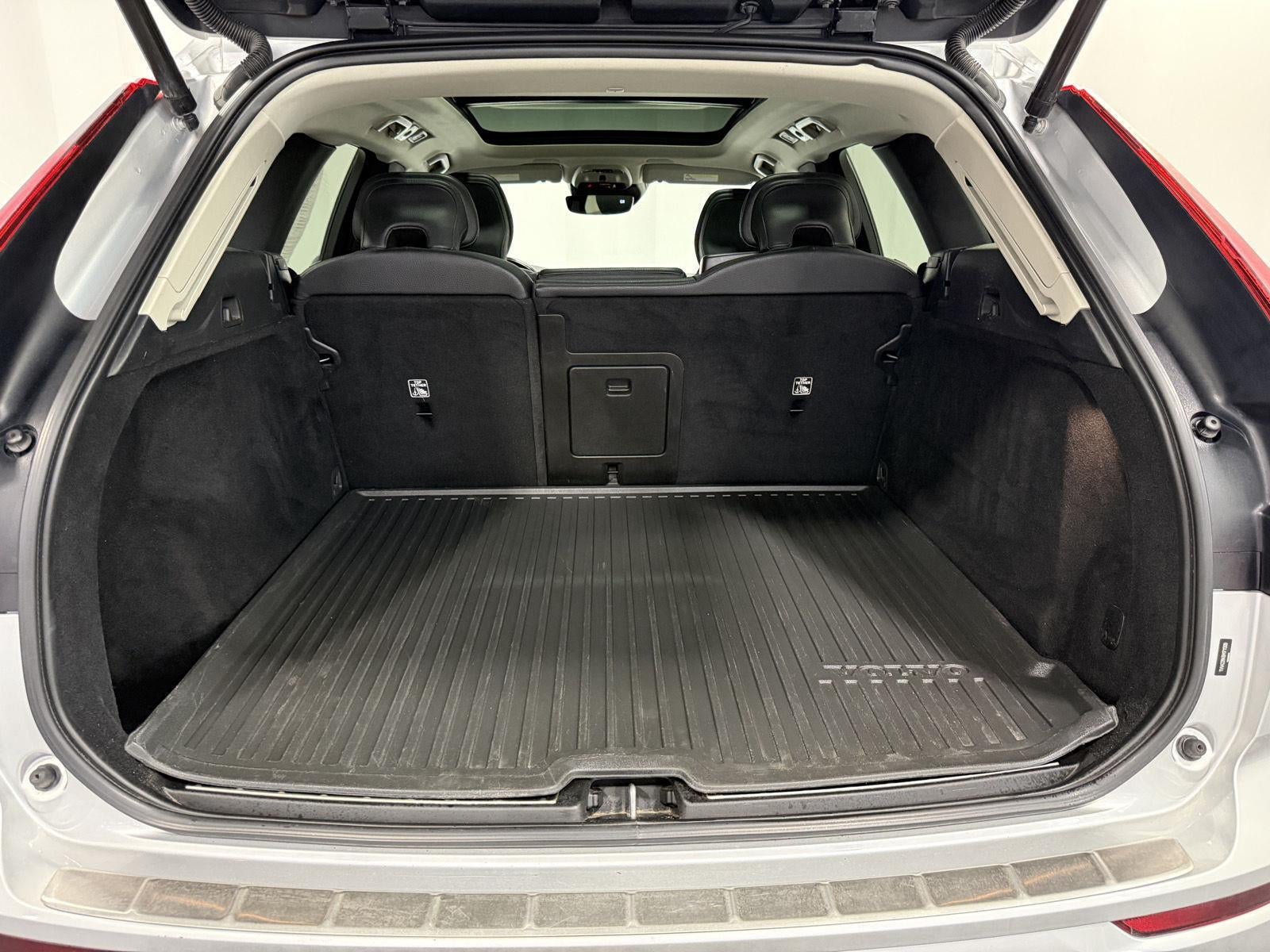 2021 Volvo XC60 Momentum