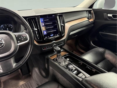 2021 Volvo XC60 Momentum