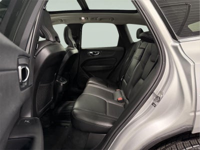 2021 Volvo XC60 Momentum