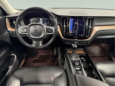 2021 Volvo XC60 Momentum
