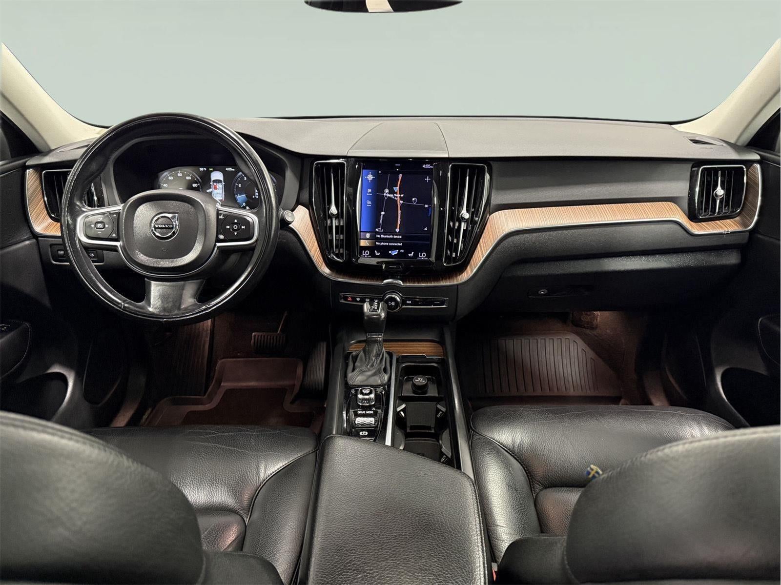 2021 Volvo XC60 Momentum