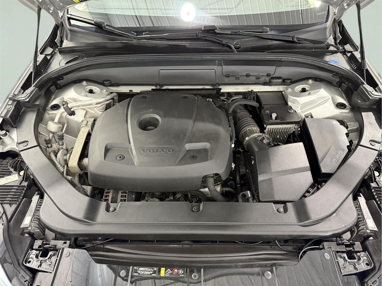 2021 Volvo XC60 Momentum